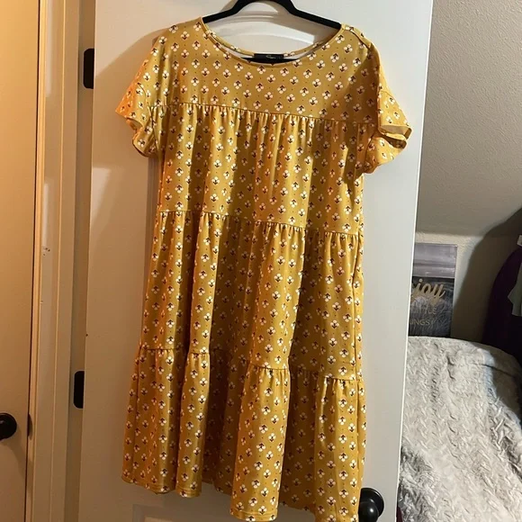🤎 SUZANNE BETRO SIZE L BABYDOLL TIERED GOLD FLORAL LOOSE DRESS NWOT BOHO STYLE - Picture 11 of 12